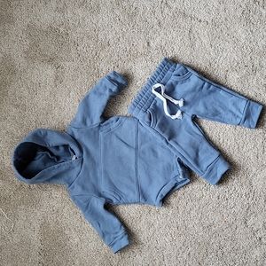 Hooded sweatsuit
